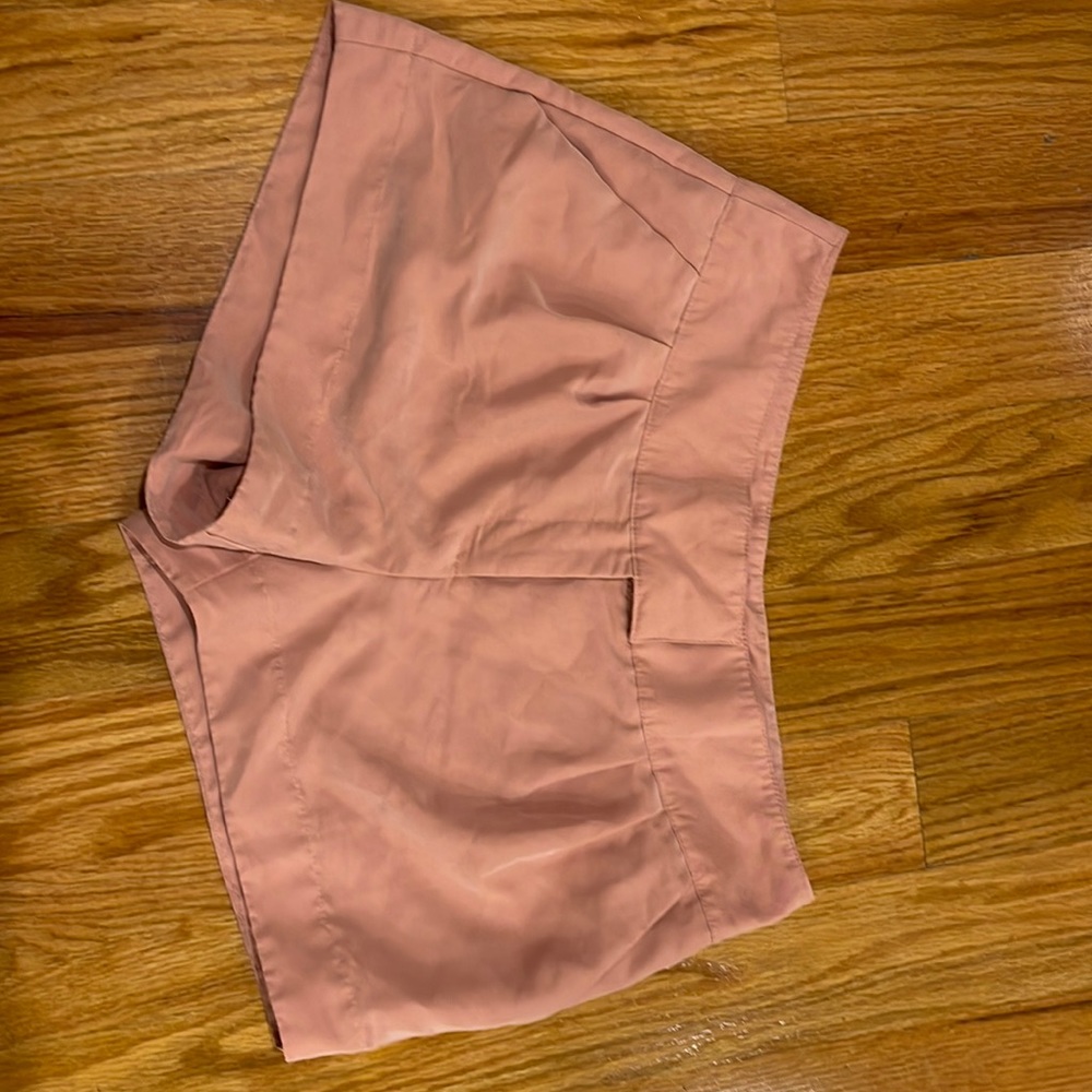 Cute pink shorts medium size from XXI essentials